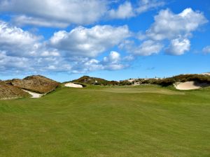 Barnbougle (Dunes) 17th Approach